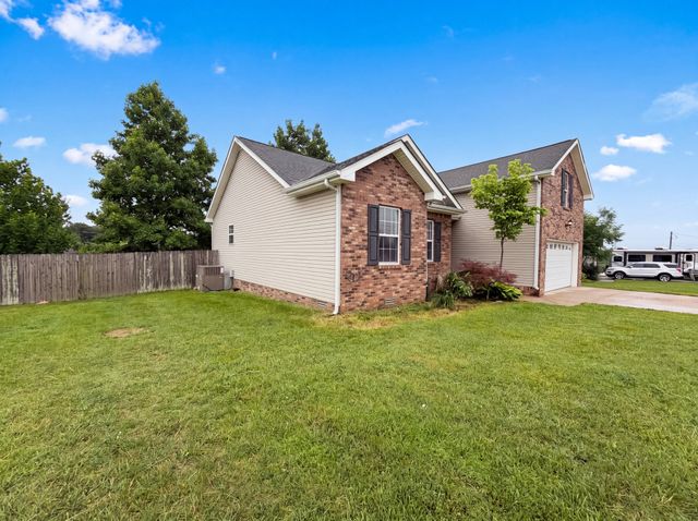 245 Harold Dr, Clarksville, TN 37040