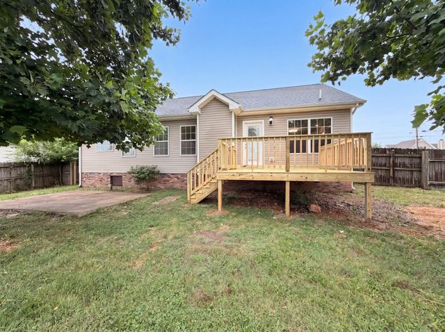 245 Harold Dr, Clarksville, TN 37040