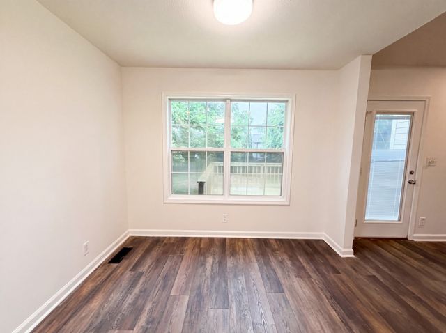 245 Harold Dr, Clarksville, TN 37040