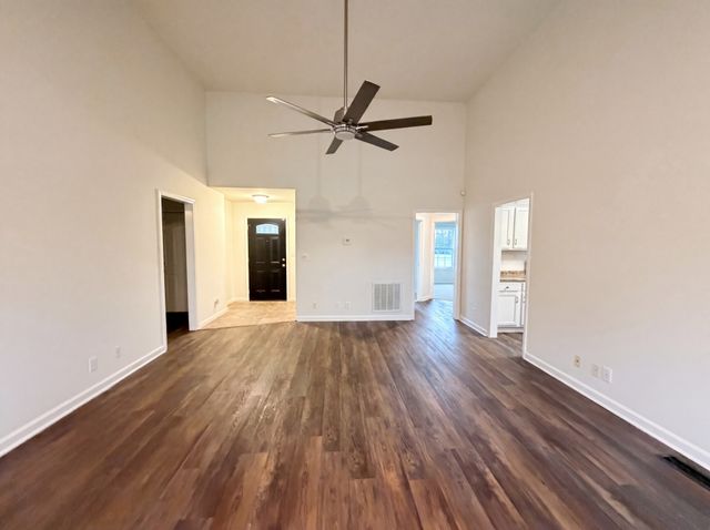 245 Harold Dr, Clarksville, TN 37040