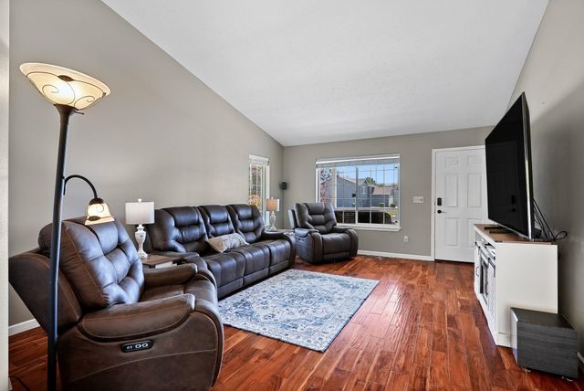 513 E Handy Rd, Colbert, WA 99005