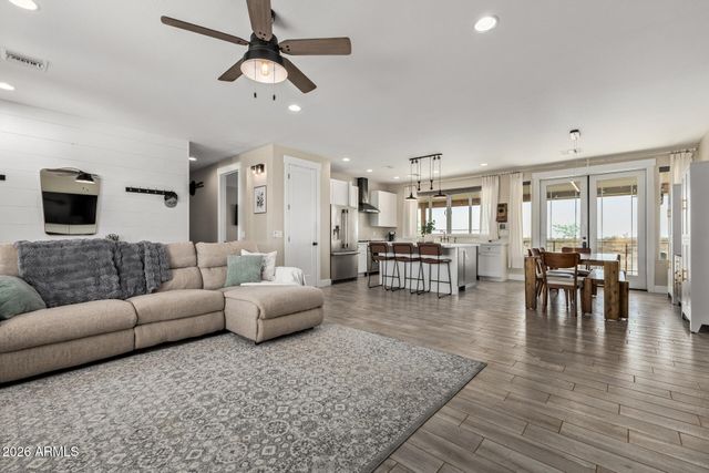 35735 W BROADWAY Road, Tonopah, AZ 85354