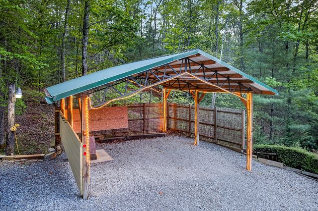 19 The Forest Road, Blue Ridge, GA 30513