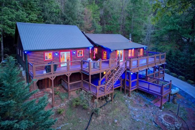 19 The Forest Road, Blue Ridge, GA 30513