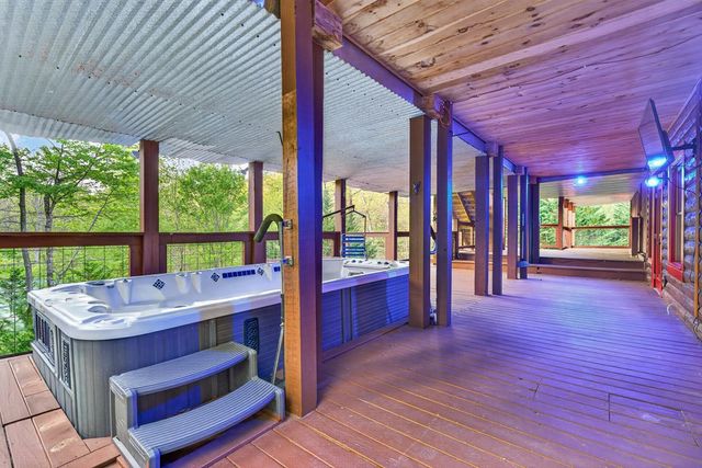 19 The Forest Road, Blue Ridge, GA 30513