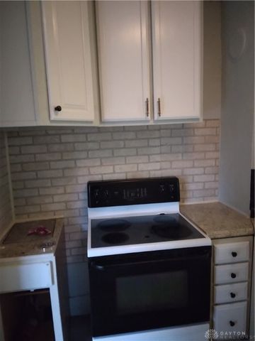 724 Dennison Avenue, Dayton, OH 45417