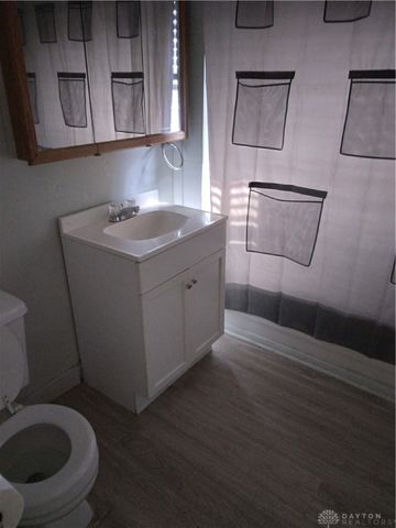 724 Dennison Avenue, Dayton, OH 45417