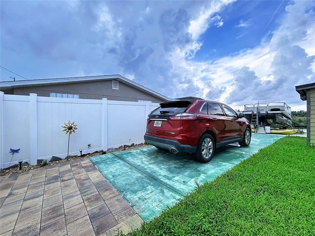 6536 LEESIDE ISLE, Hudson, FL 34667