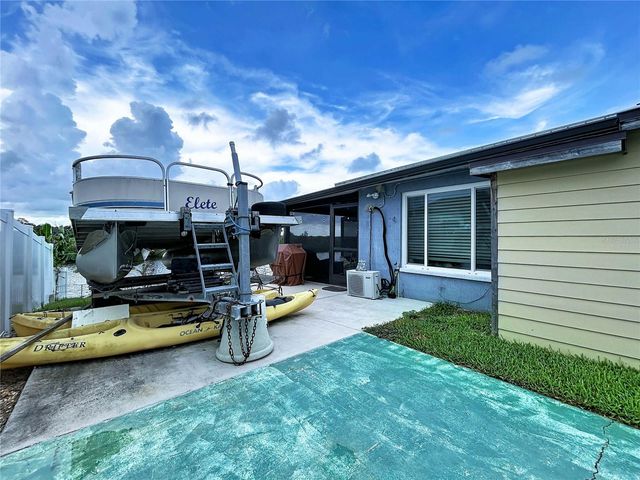 6536 LEESIDE ISLE, Hudson, FL 34667