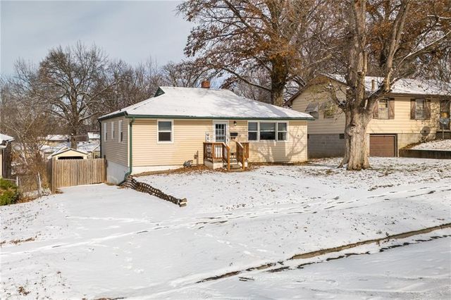 3333 Seneca Street, St Joseph, MO 64507