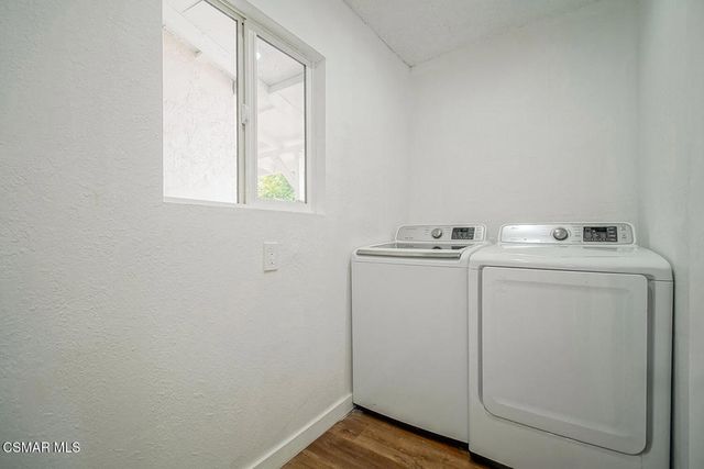 1520 W 107th Street, Los Angeles, CA 90047