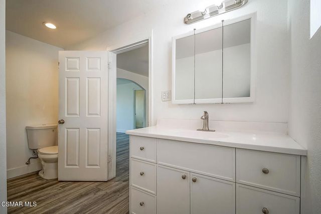 1520 W 107th Street, Los Angeles, CA 90047