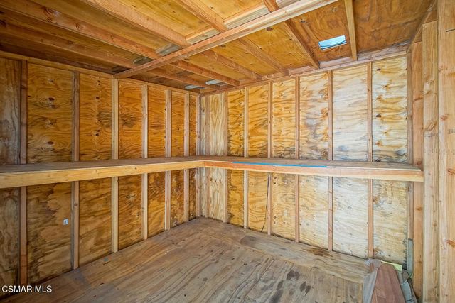 1520 W 107th Street, Los Angeles, CA 90047