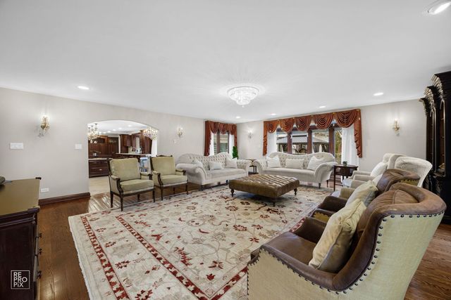 14800 108th Avenue, Orland Park, IL 60467