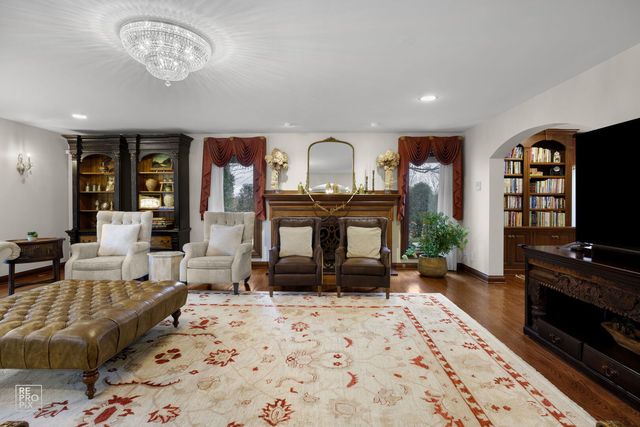 14800 108th Avenue, Orland Park, IL 60467