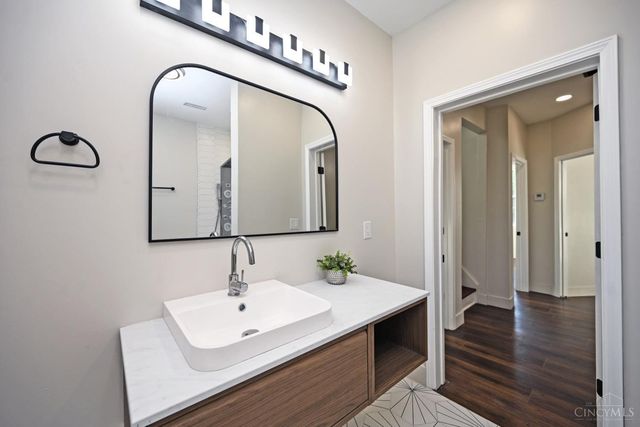 2312 Highland Avenue, Cincinnati, OH 45219