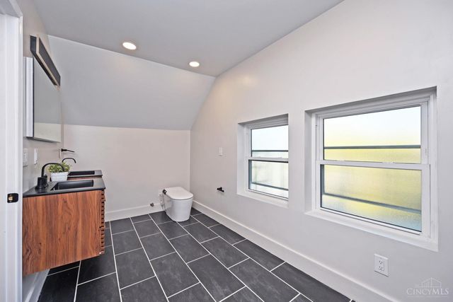 2312 Highland Avenue, Cincinnati, OH 45219