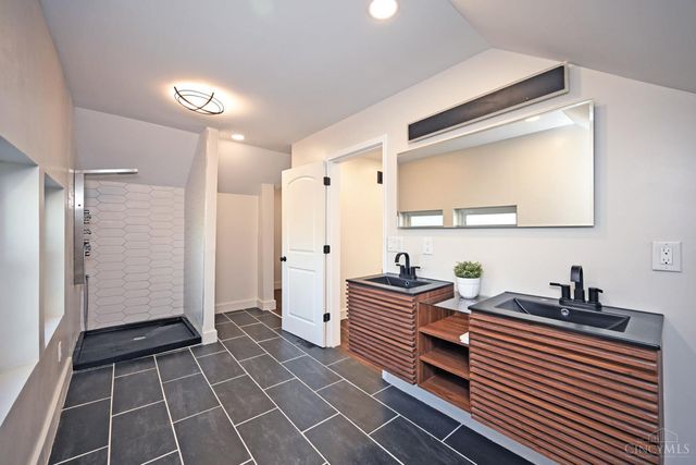 2312 Highland Avenue, Cincinnati, OH 45219