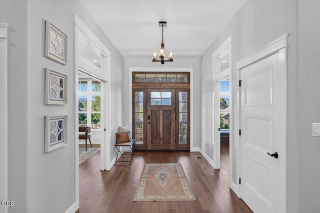 4048 Fieldbrook Avenue, Medford, OR 97504