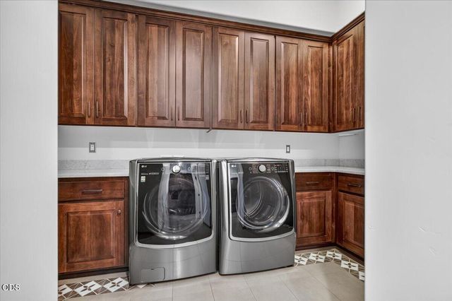 4048 Fieldbrook Avenue, Medford, OR 97504