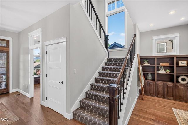 4048 Fieldbrook Avenue, Medford, OR 97504