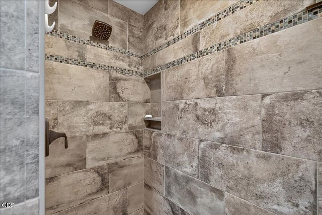 4048 Fieldbrook Avenue, Medford, OR 97504