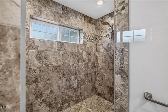 4048 Fieldbrook Avenue, Medford, OR 97504