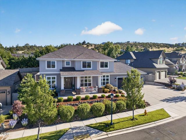 4048 Fieldbrook Avenue, Medford, OR 97504
