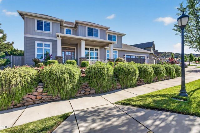 4048 Fieldbrook Avenue, Medford, OR 97504