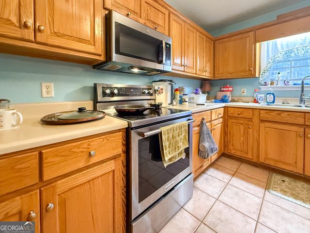 70 Greenview Court, Cleveland, GA 30528