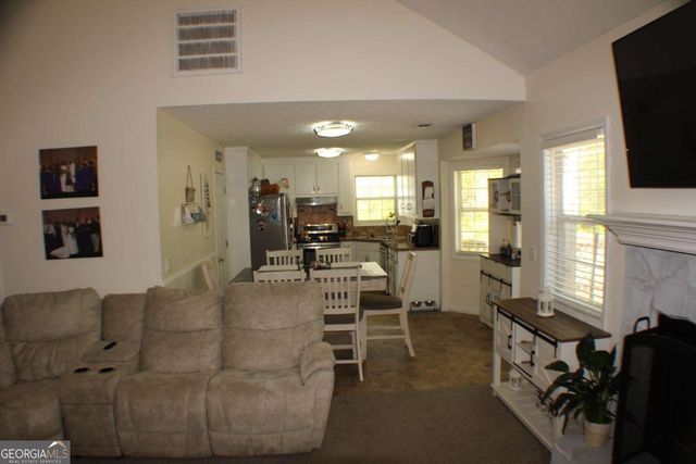 158 Elk Grove Drive, Auburn, GA 30011