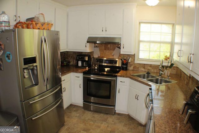 158 Elk Grove Drive, Auburn, GA 30011