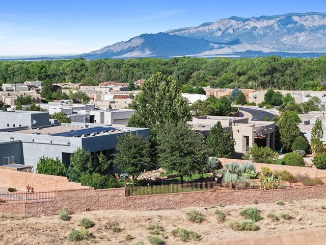 4908 Camino Valle Trail NW, Albuquerque, NM 87120