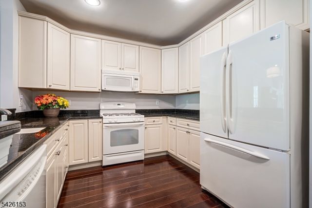 467 Victoria Drive, Bridgewater Twp., NJ 08807