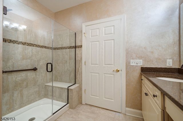 467 Victoria Drive, Bridgewater Twp., NJ 08807