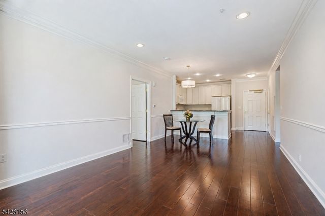 467 Victoria Drive, Bridgewater Twp., NJ 08807