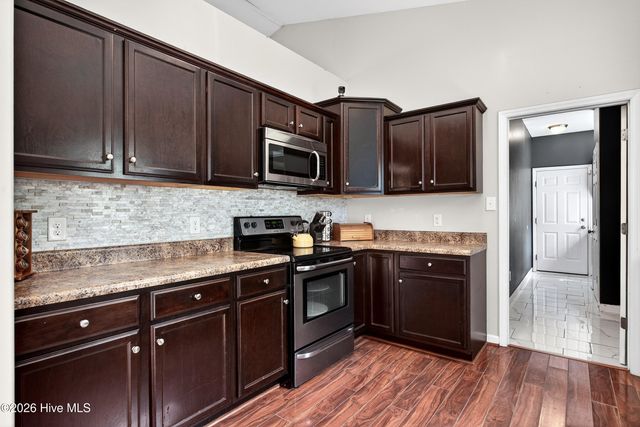 112 Lilac Lane, Richlands, NC 28574