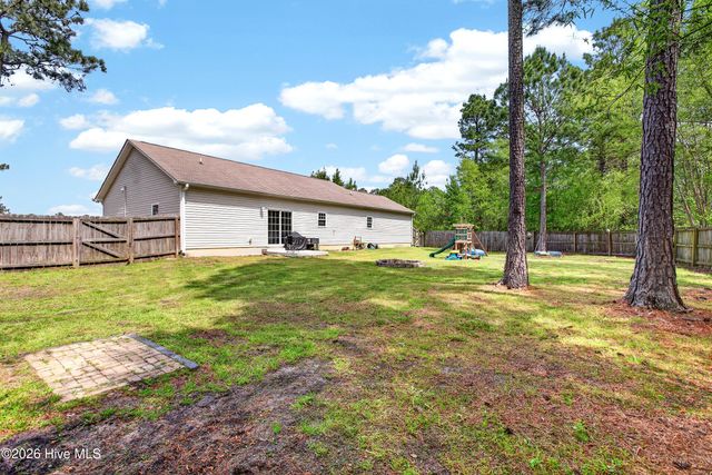 112 Lilac Lane, Richlands, NC 28574