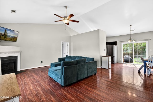 112 Lilac Lane, Richlands, NC 28574