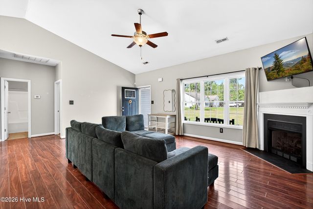 112 Lilac Lane, Richlands, NC 28574