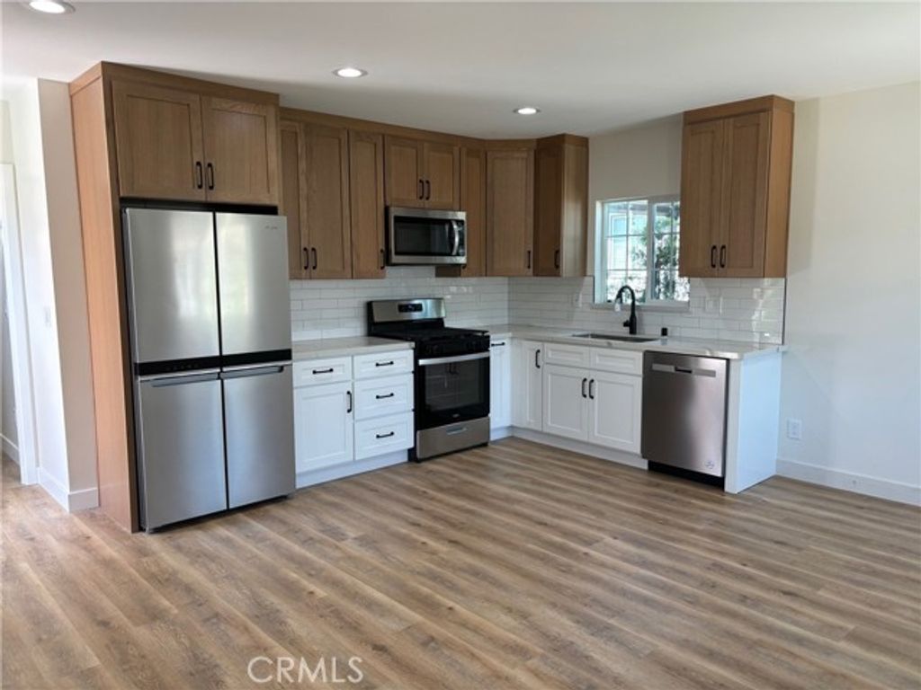 8235 Alameda St, Downey, CA 90240