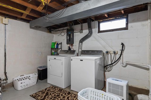 1125 COOLIDGE AVENUE, Oshkosh, WI 54902