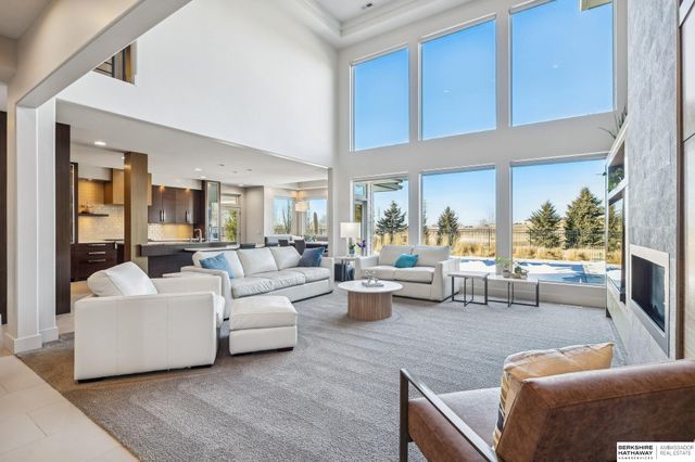 19510 Camden Avenue, Elkhorn, NE 68022