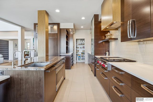 19510 Camden Avenue, Elkhorn, NE 68022