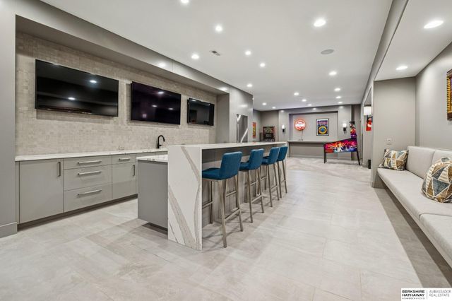 19510 Camden Avenue, Elkhorn, NE 68022