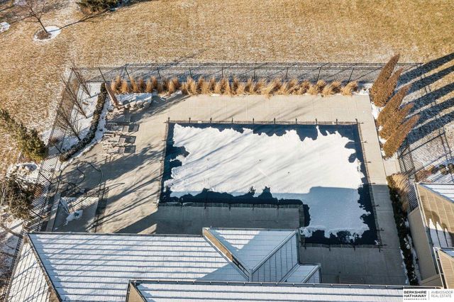 19510 Camden Avenue, Elkhorn, NE 68022