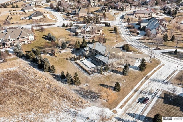 19510 Camden Avenue, Elkhorn, NE 68022