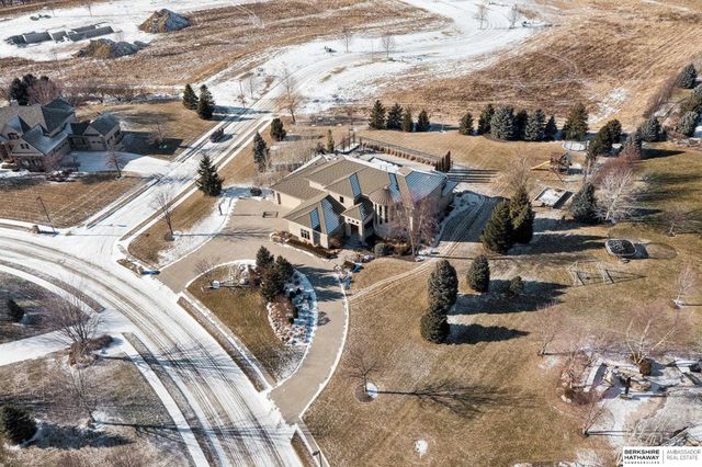 19510 Camden Avenue, Elkhorn, NE 68022