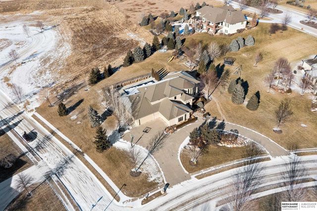 19510 Camden Avenue, Elkhorn, NE 68022