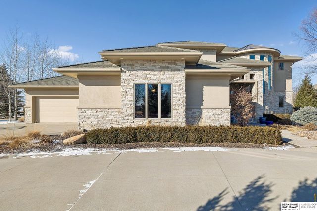 19510 Camden Avenue, Elkhorn, NE 68022